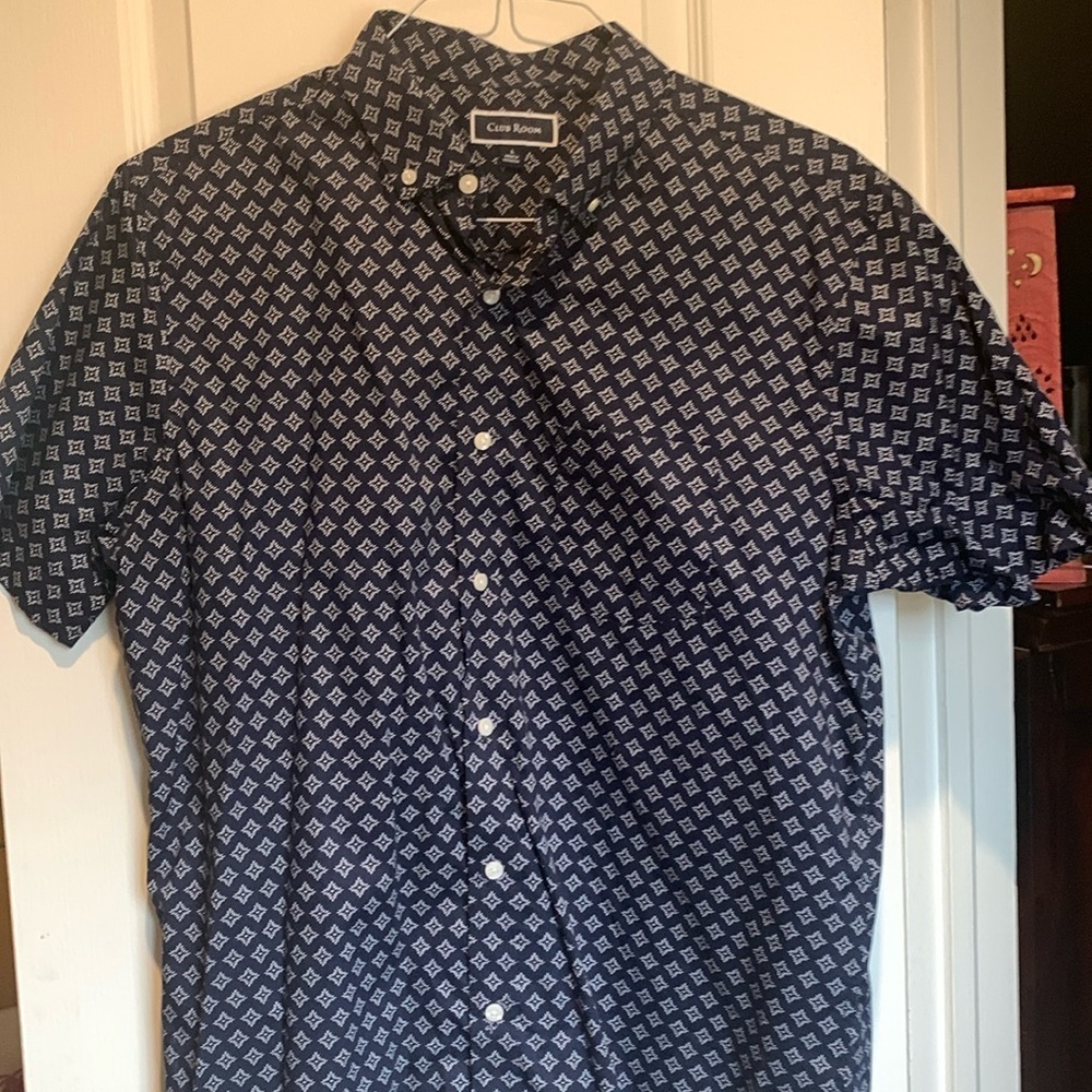 Club Room Navy Blue with White Design S/S Button Down Shirt